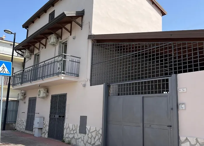 Guest house Minturnae Relais 3*