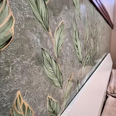 Minturnae Relais *